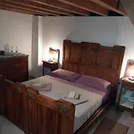 Seme Di Faggio Konukevi